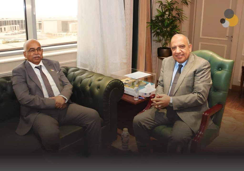 السودان – “ميرور نيوز”: *”وزير الطاقه” السوداني يبحث مع نظيره المصري تأهيل الشبكات الكهربائيه وتأمين الإمداد الكهربائي للقطاعات السكنيه والصناعيه والزراعيه*
