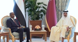 السودان – “ميرور نيوز” : *رئيس مجلس السيادة وأمير دولة قطر يعقدان جلسة مباحثات ثنائية بشأن تقوية وتعزيز آليات التعاون المشترك*
