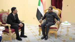 السودان – “ميرور نيوز”: *”رئيس الوزراء” يطلع على جهود تطوير الناقل الوطني سودانير*