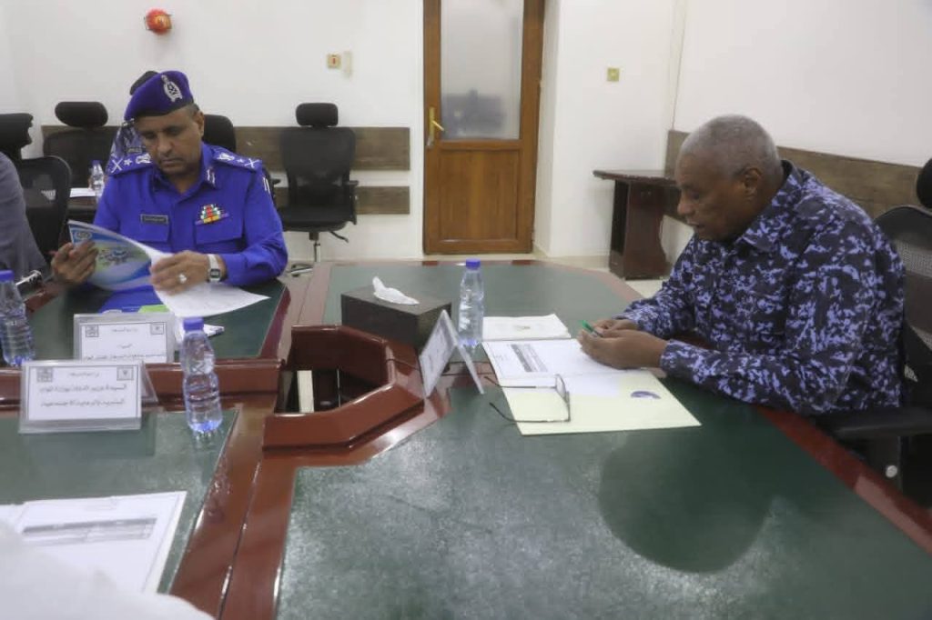 السودان – “ميرور نيوز”: *”وزير الداخلية” يترأس إجتماع الالية الوطنية لحماية المدنيين*