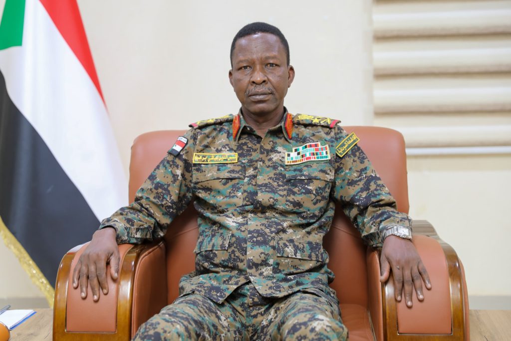 السودان – “ميرور نيوز “:  *”عضو مجلس السيادة ونائب القائد العام يطلع على الأوضاع الأمنيه ويشيد بجهود الشرطه في تأمين الخرطوم*