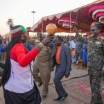 السودان – “ميرور نيوز”: *”كباشي”: يدعو لتضافر الجهود الشعبيه والرسميه لتجاوز الظروف الصعبه التي تمر بها البلاد*   