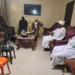 السودان – “ميرور نيوز”: *القائد مصطفي تمبور والي وسط دارفور يزور الشيخ موسي هلال عبدالله ويؤكدان دعم القوات المسلحة وتطهير مناطق مليشيا الدعم السريع*