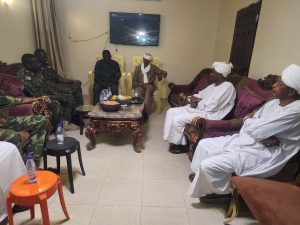 السودان – “ميرور نيوز”: *القائد مصطفي تمبور والي وسط دارفور يزور الشيخ موسي هلال عبدالله ويؤكدان دعم القوات المسلحة وتطهير مناطق مليشيا الدعم السريع*