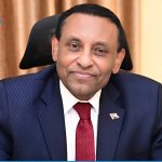 السودان – “ميرور نيوز”: *رئيس الوزراء يُوجه بعدم إضافة أي رسوم أو ضرائب جديدة في المعابر ويدعو المواطنيين الي عدم الاستجابه لدفع اي رسوم إضافيه*