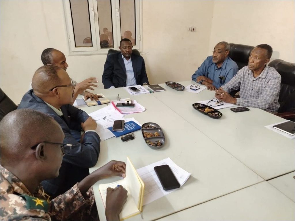 فريني” تقف على حجم المساعدات الغذائية والتعليمية والصحية التي قدمت لوافدي الحرب من كردفان ودارفور*