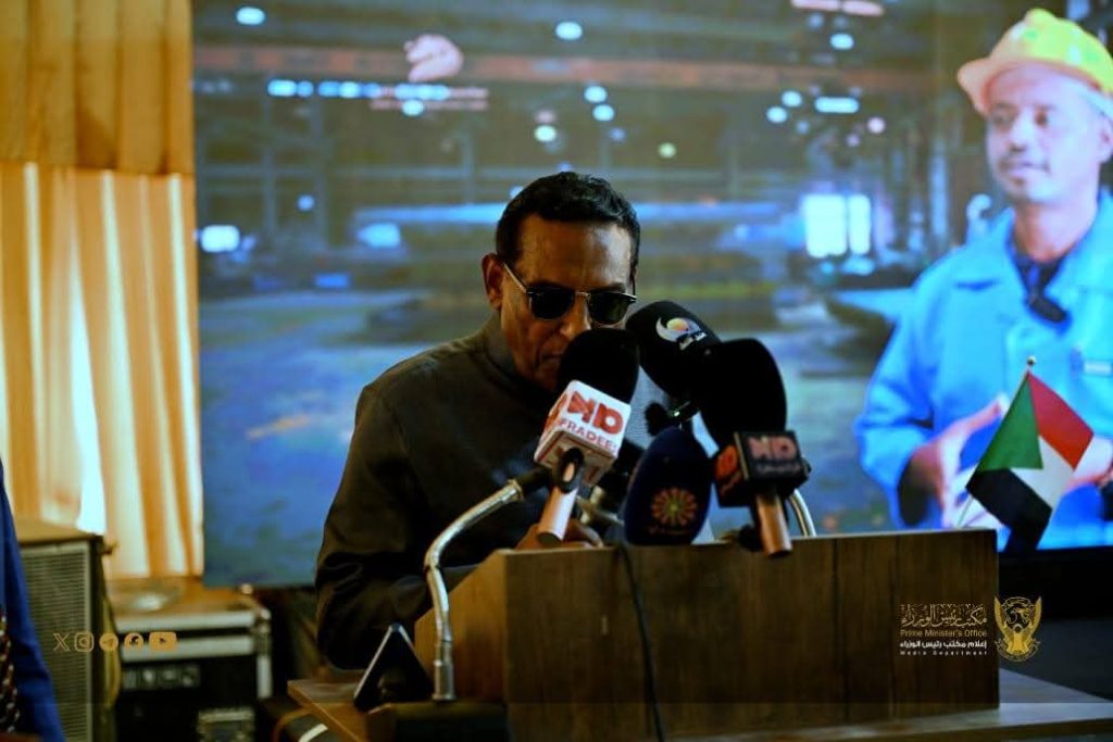 رئيس الوزراء يدشن استئناف الإنتاج بالمصنع السوداني الماليزي للفولاذ بالخرطوم