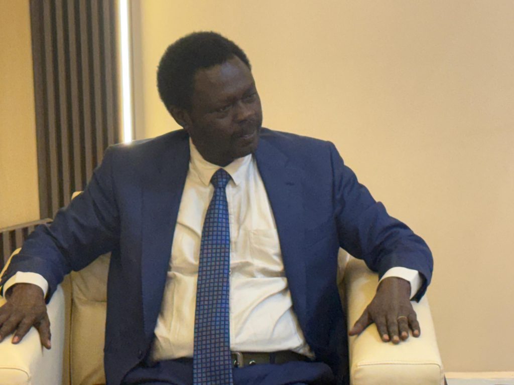 السودان – “ميرور نيوز “: *حاكم إقليم دارفور يلتقي رؤساء التحرير ويستعرض تحركاته الأوروبية وتطورات المشهدالراهن*