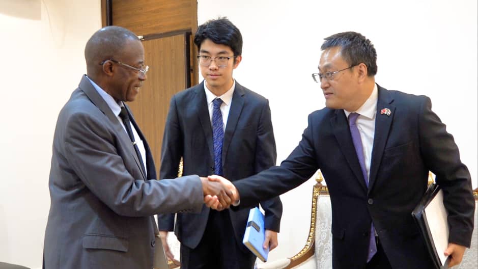 السودان – “ميرور نيوز”: *الأمين العام لمجلس السيادة يؤكد على متانة العلاقات السودانيه – الصينيه وحرص السودان على تطويرها بما يخدم مصالح البلدين*